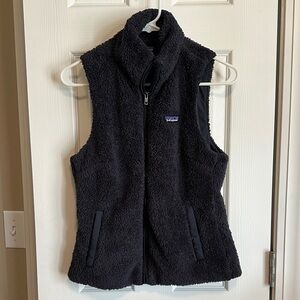 Women’s Patagonia Navy Sherpa Vest. Size Small.